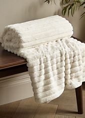 Catherine Lansfield | Cosmic Hearts And Stars Reversible Duvet Cover Set 997044