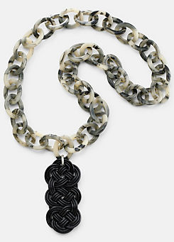 Heine Marble Look Necklace