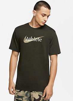 black nike t shirt