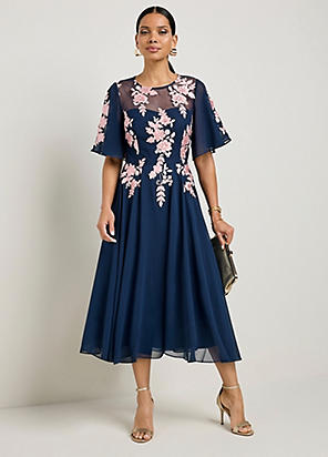 【海外限定】AdriannaPapell ドレス☆Velvet Bell Sleeve Dress, Velvet Bell Sleeve Short Dress by Adrianna Papell | Look Again
