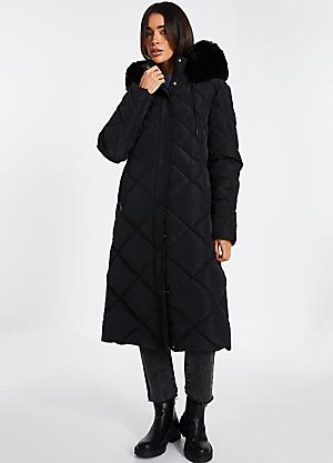 Quiz black coat hotsell