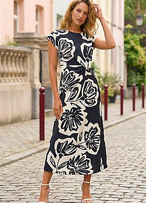 black dresses size 16 Black Round Neck Satin Lace Long Prom Dress, Sweet 16 Dress US 10 / Black main image 1