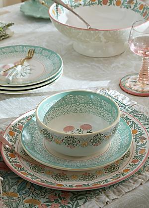 William Morris At Home Kitchen Garden Dinner Plate | Freemans