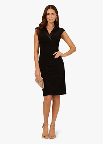 Adrianna Papell Abito Tubino Jersey Con Colletto A Smoking E Dettagli Raso, Elegante Da Sera