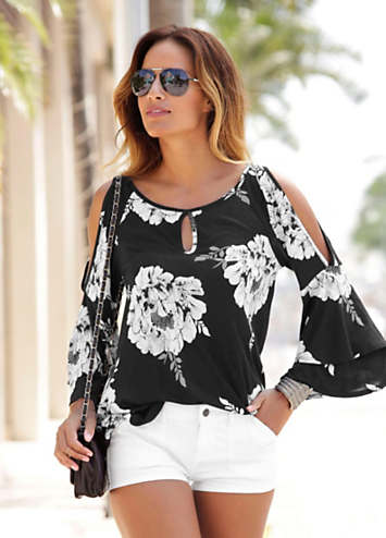 trumpet sleeve tops