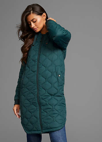 Laura-Scott-Long-Quilted-
