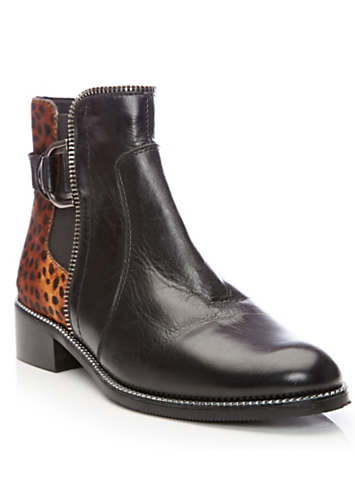 moda in pelle leopard print shoes