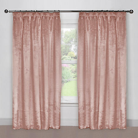 CRUSHED VELVET SILVER LINED RING TOP CURTAINS 90" X 90"  2 X 18" FILLED CUSHIONS