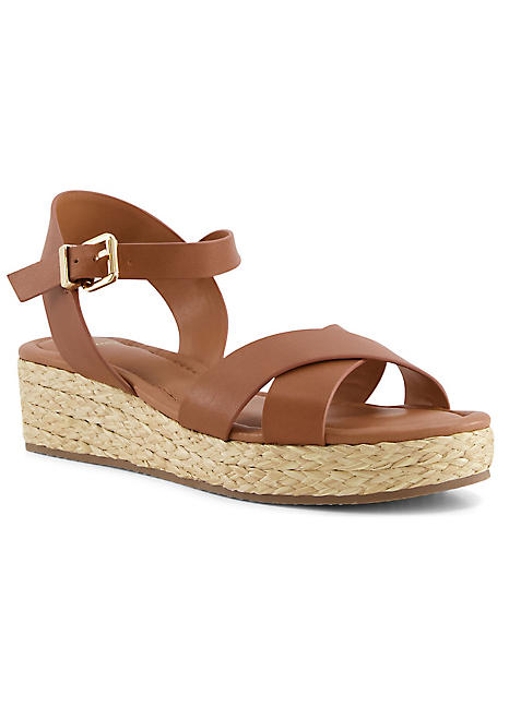 Tan hot sale flatform sandals