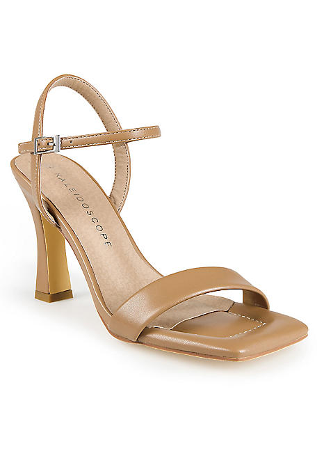 Nude sandals 2025 no heel