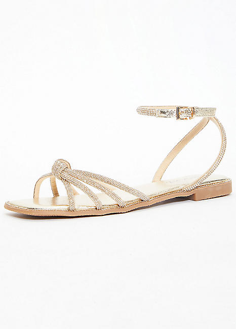 Quiz deals flat sandals