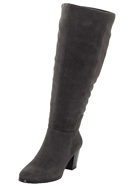 wide leg suede boots