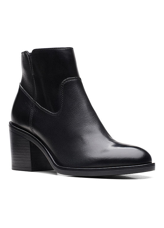clarks chartli valley boots