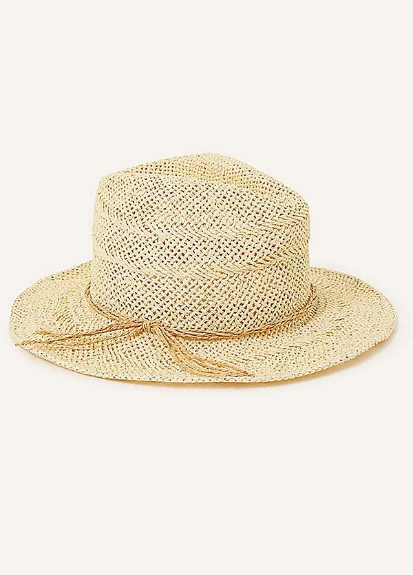 How to Accessorize A Straw Hat