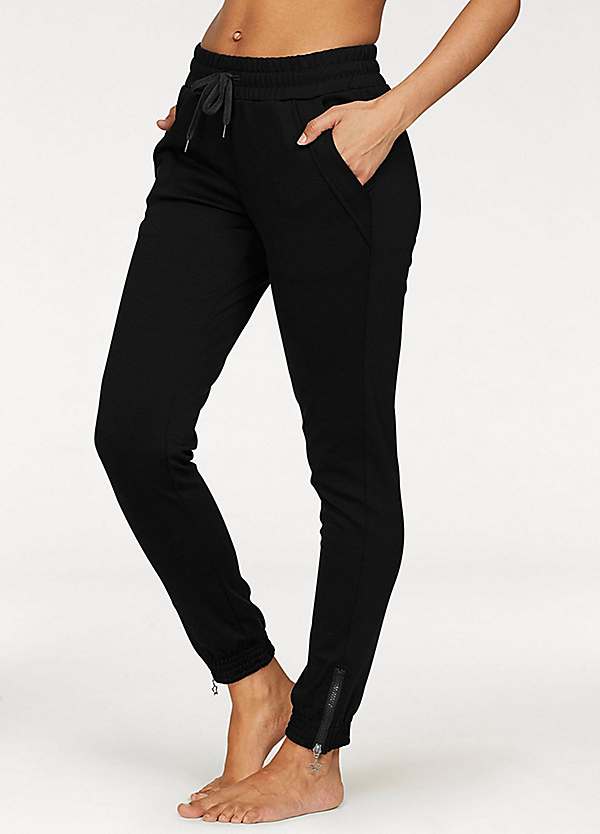 Bench sales jogger pants