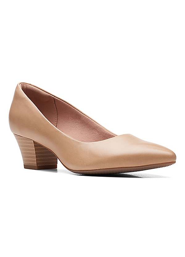 Clarks beige outlet shoes