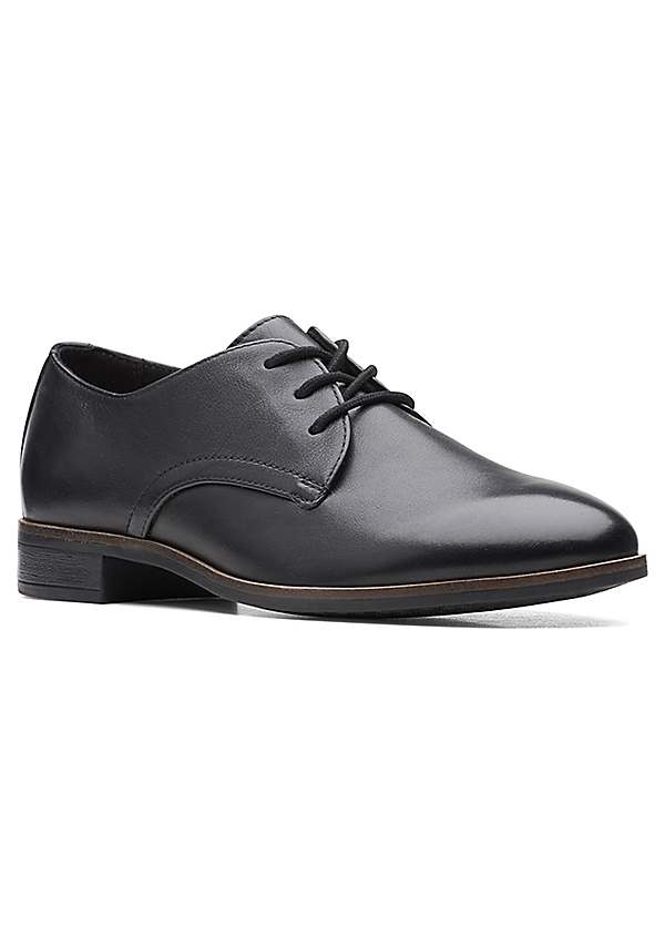 Clarks lace hotsell up brogues