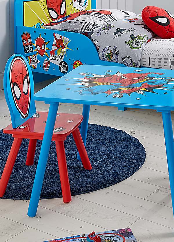 Spiderman table and clearance chairs