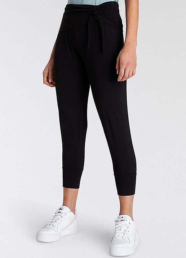 FAYN SPORTS 'Relax' Cropped Yoga Pants | Freemans