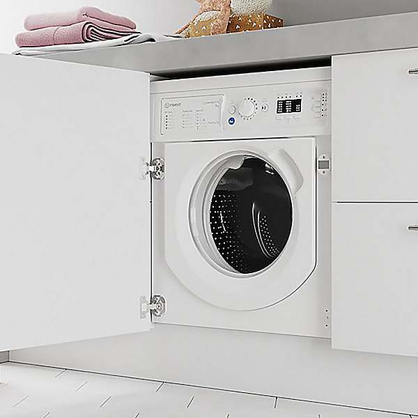 Indesit integrated deals washing machine 9kg