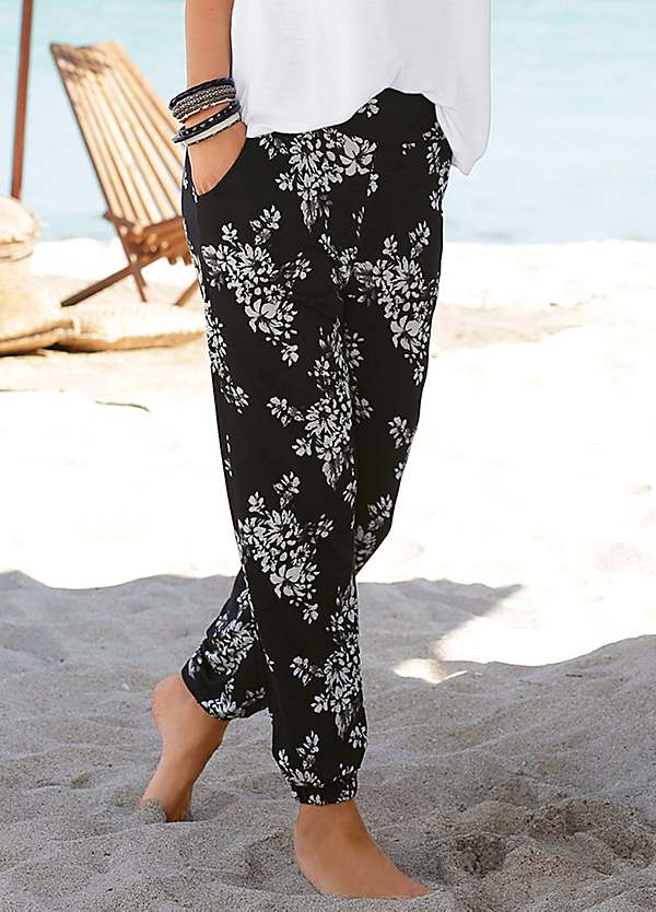 Black Printed Capri Beach Trousers by LASCANA