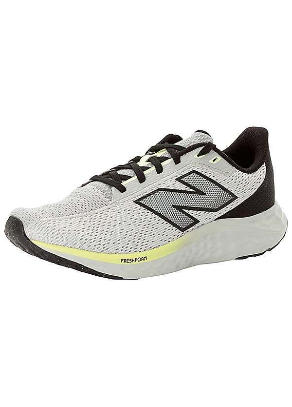 New Balance Maris Trainers