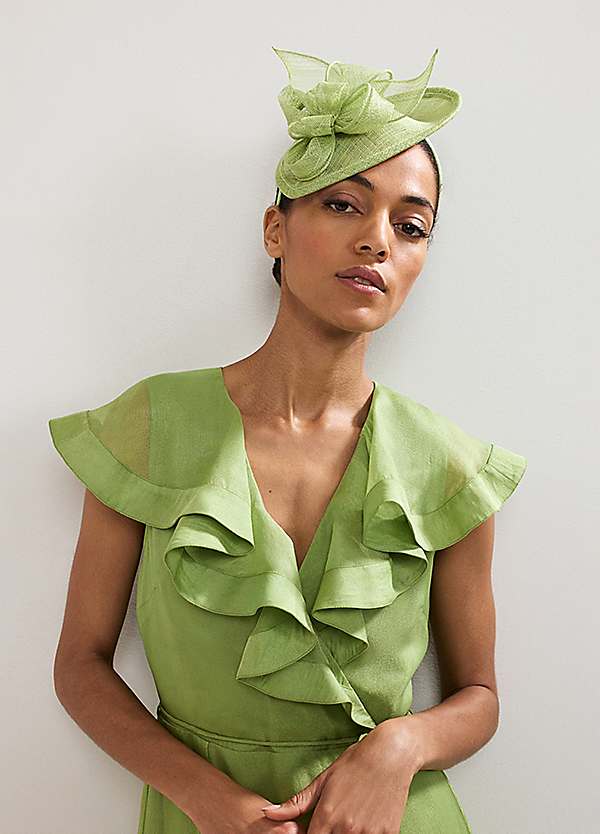 green dress fascinator Hunter green fascinator – Deja Elite Boutique main image 0