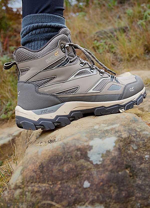 Hiking Shoes Regatta Holcombe Ladies Regatta Brown Womens Holcombe