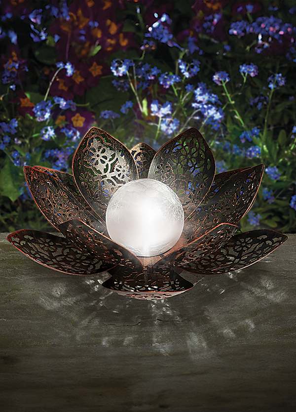 Transform Your Garden with the Elegant 16 LED Solar Tree Branch Lotus Lamp
