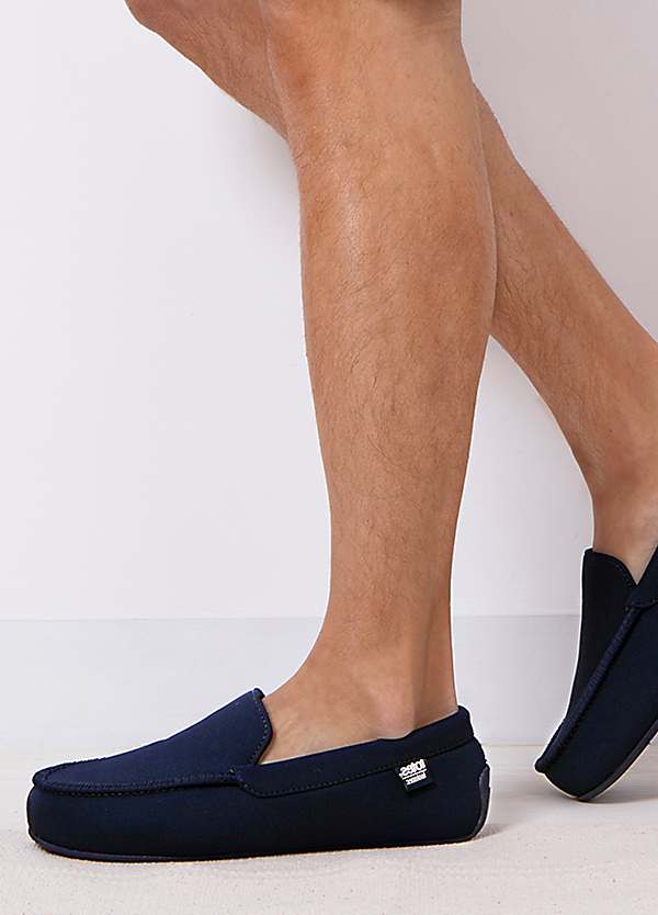 Totes Isotoner Mens Textured Moccasin Slipper With Striped Lining