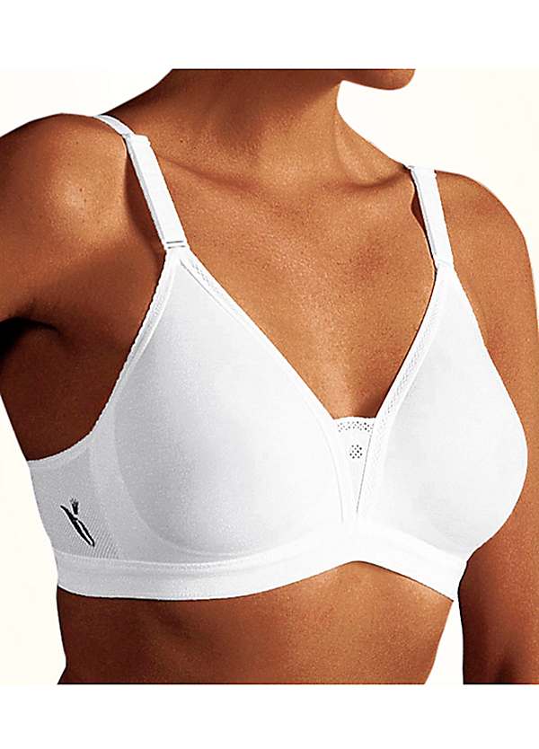 Trophy’ Non Wired Sports Bra by Triumph