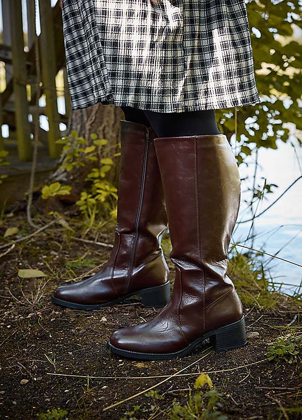 Yours Square Toe Knee High Boots In Extra Wide EEE Fit Freemans