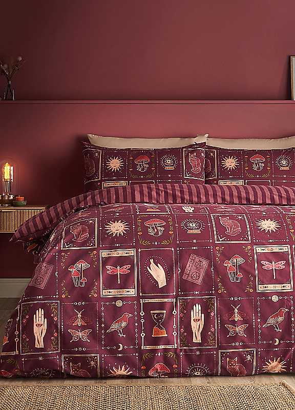 Catherine Lansfield Enchanted Witchcraft Duvet Cover Set in Plum | Size: King - Image 12