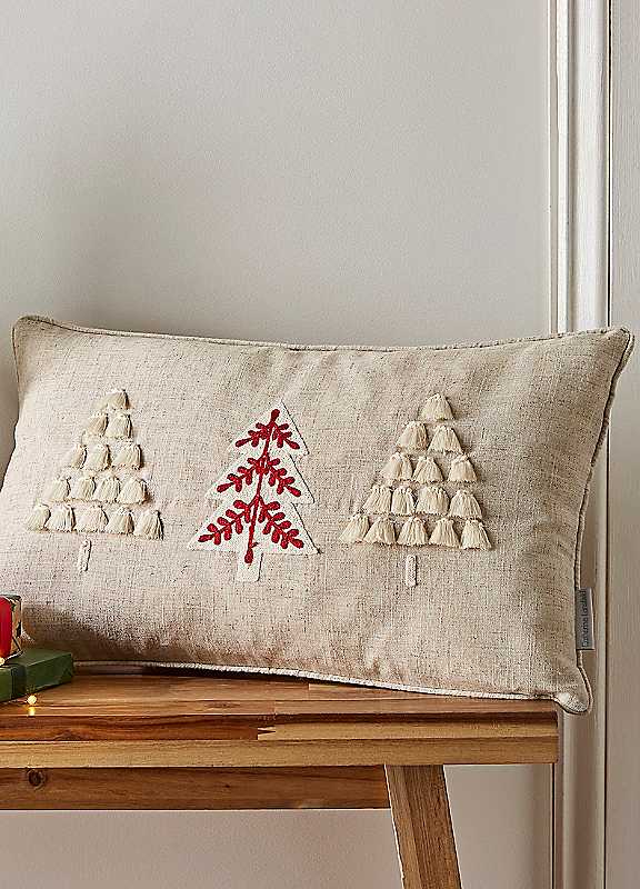 Catherine Lansfield Natural Tufted Christmas Tree 30X50cm Cushion