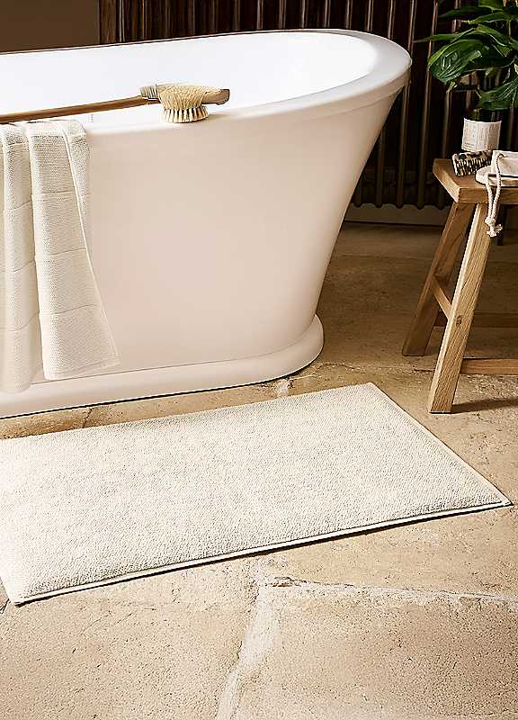 Christy Ecru Highgate Turkish Cotton 600Gsm Towel Range - Image 3