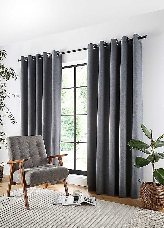 Curtina Plain Twill Woven Blackout Eyelet Curtains - Image 3