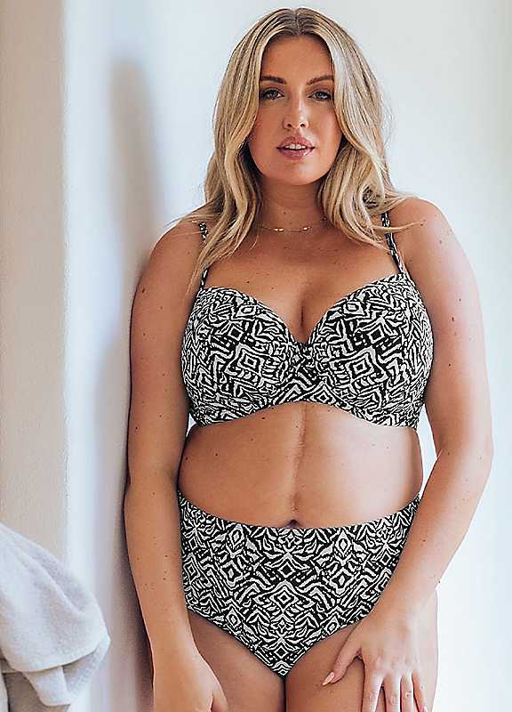 Curvy Kate Women's Black Swim Wild Horizon Bikini Top Size 38HH - Image 4