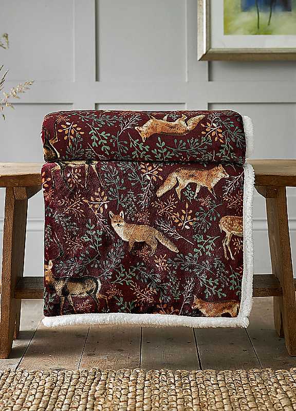 Deyongs Fox & Deer Throw Green