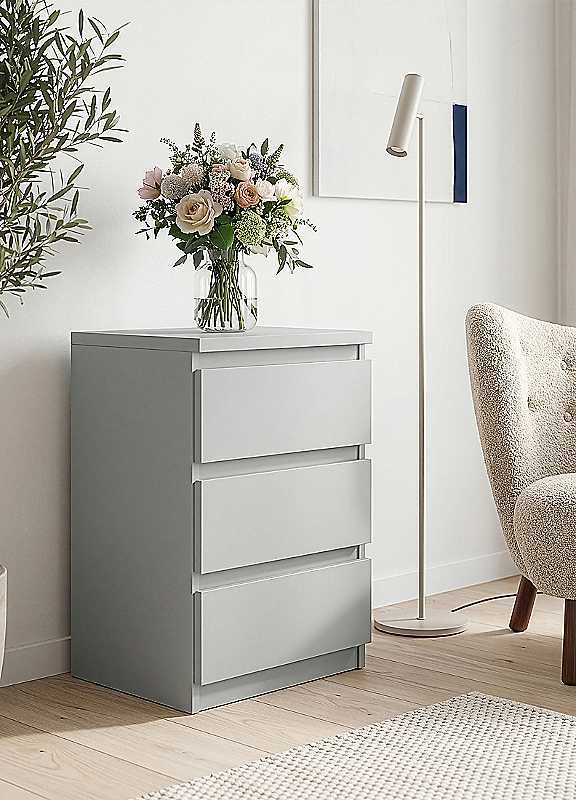 Furniture To Go Edmore 3 Drawer Bedside Chest - Mauvella Oak - Image 3