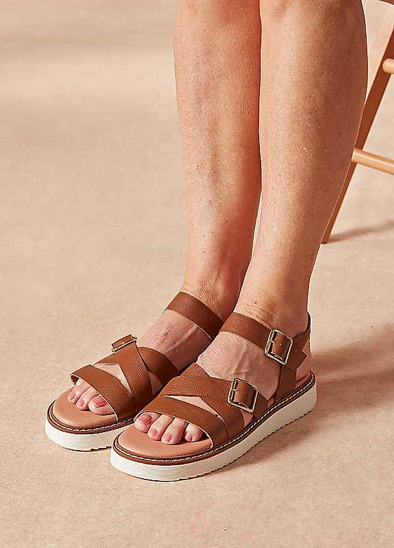 Hush Puppies Women's Tan Cady Sandal In | Size: 7 - Image 7