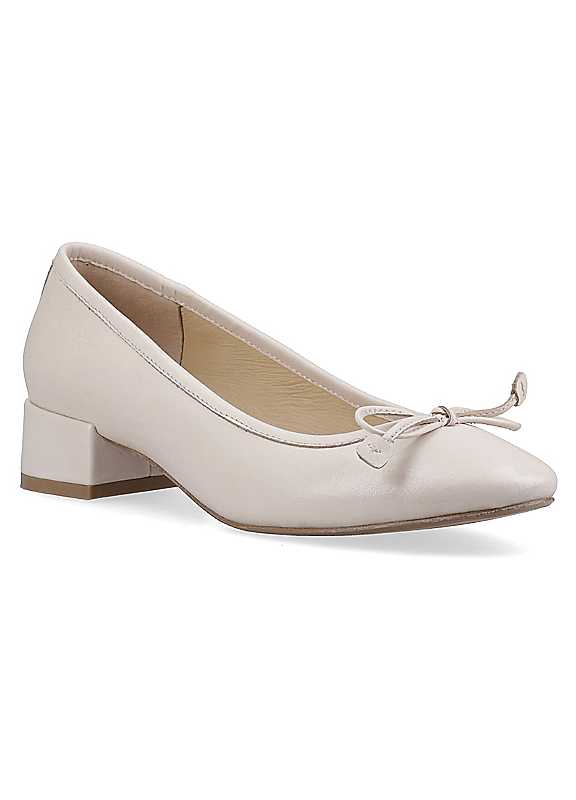 Hush Puppies Women's Cream Silvia Low Heel Sandal
