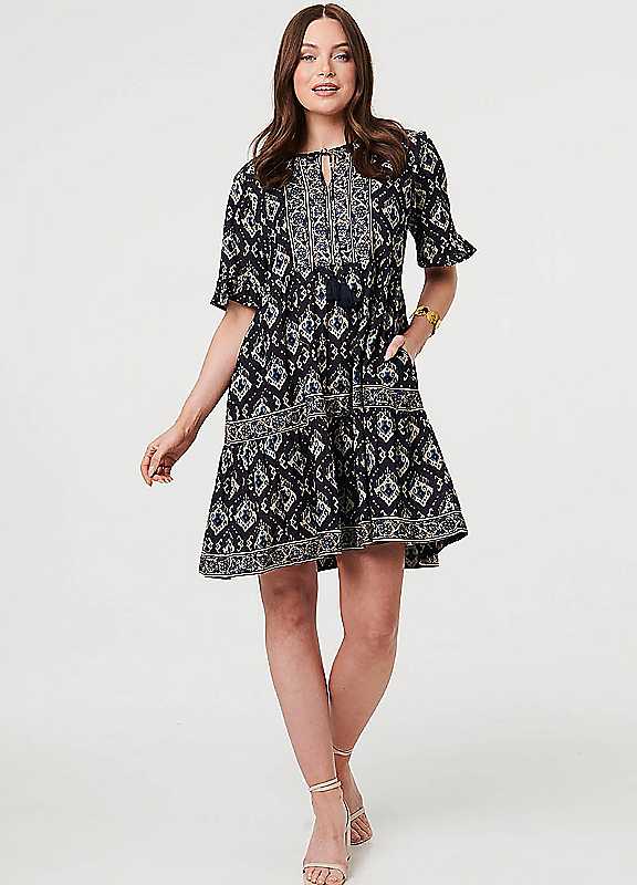 Izabel London Women's Navy Printed 1/2 Flared Sleeve Short Dress In | Size: 12 - Image 2