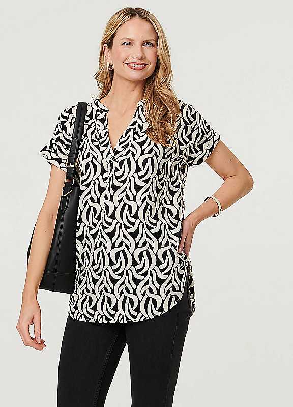 Izabel London Women's Black Printed Short Sleeve Curve Hem Blouse In Size 10 - Image 3