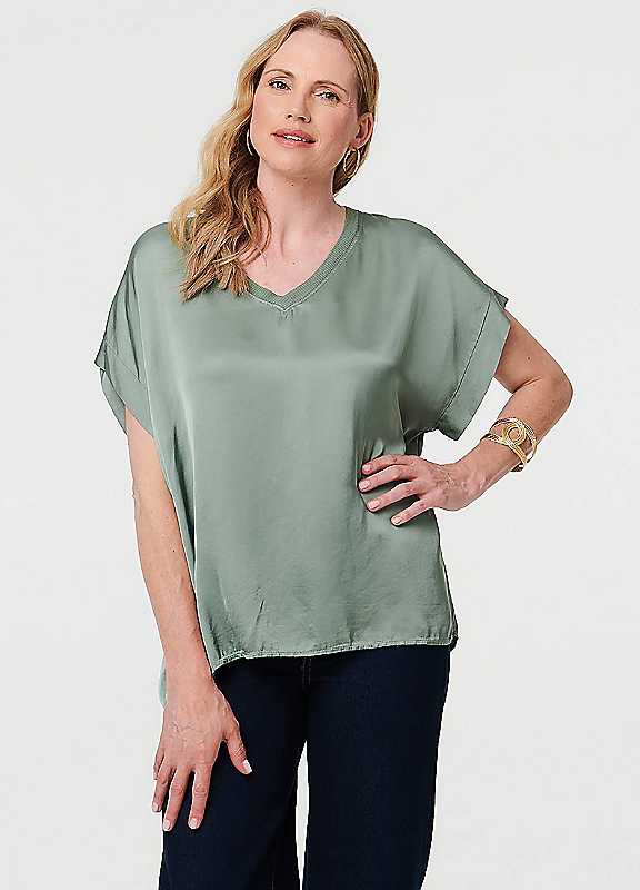 Izabel London Women's Khaki Relaxed Batwing Short Sleeve Relaxed Top In | Size: Medium - Image 3