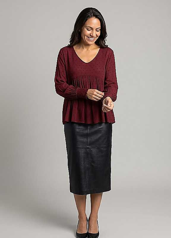 Izabel London Women's Burgundy Textured Long Sleeve Ruched Blouse In Size 14 - Image 2