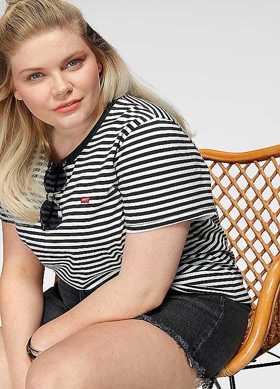 Levi's Plus Black / White The Perfect T-Shirt - Image 2