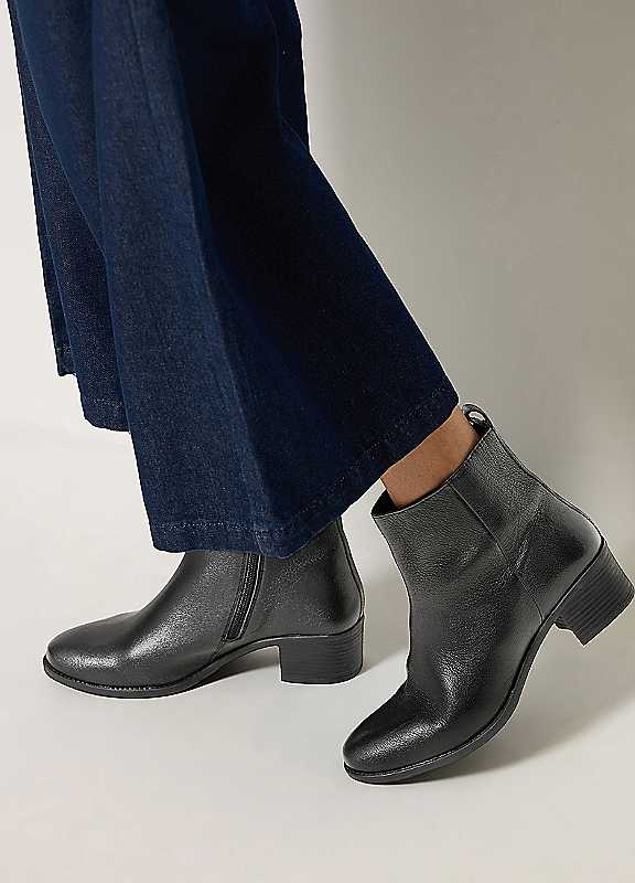 Long Tall Sally Black Leather Block Heel Ankle Boots In Standard Fit