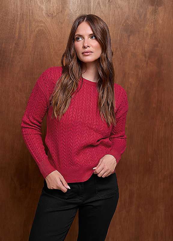M&Co Women's Red Cable Knitted Jumper In Size 18-20 - Image 4