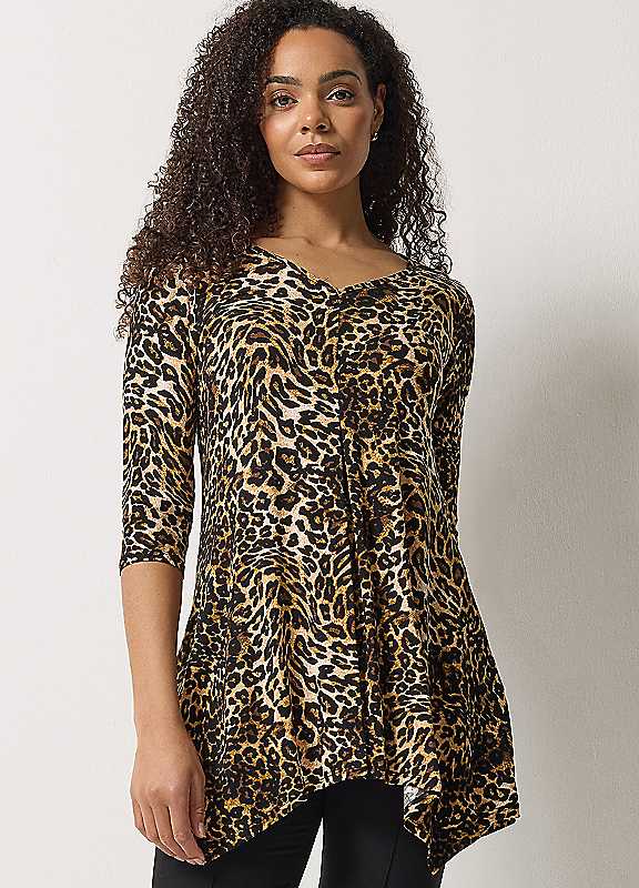 M&Co Women's Brown Printed Hanky Hem Top In | : Size 16 - Image 3
