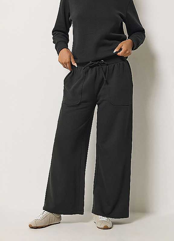 M&Co Women's Petite Carpenter Wide Leg Joggers Pants in Black | Size: 18 - Image 3
